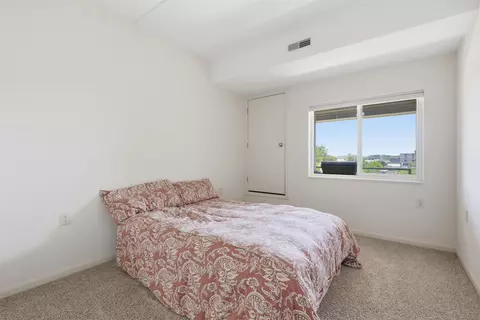 Bedroom - 400 N Richmond St #431, Appleton, WI 54914 photo 1 of 4
