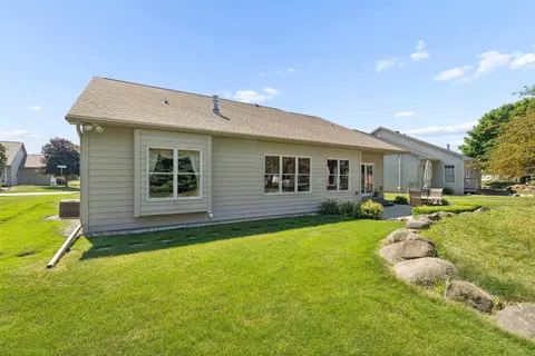 Exterior - 3831 N Wayside Ln, Appleton, WI 54913 photo 6 of 6