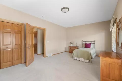 Bedroom - 3831 N Wayside Ln, Appleton, WI 54913 photo 4 of 4