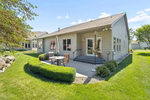 Exterior - 3831 N Wayside Ln, Appleton, WI 54913 photo 3 of 6