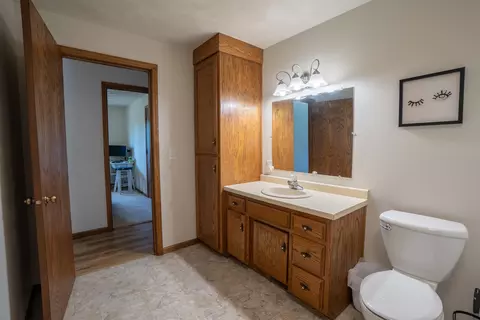 Bath - n9626 Darboy Drive, Appleton, WI 54915 photo 1 of 2