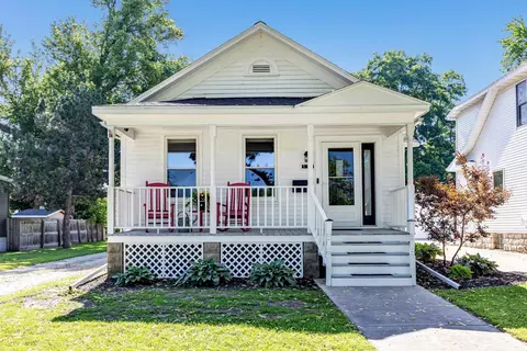 317 S Van Buren St, Green Bay, WI 54301