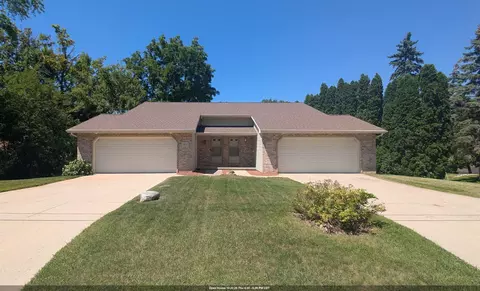 2837 St Anthony Dr, Green Bay, WI 54311