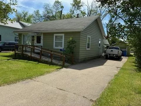 1117 Fischer St, Gresham, WI 54128 photo 2