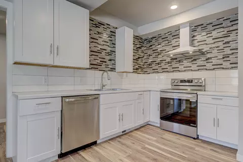 Kitchen - 1315 W Summer St, Appleton, WI 54914 photo 2 of 3