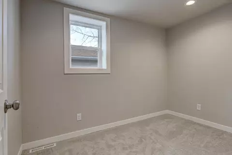 Bedroom - 1315 W Summer St, Appleton, WI 54914 photo 12 of 13