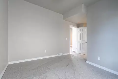 Bedroom - 1315 W Summer St, Appleton, WI 54914 photo 3 of 13