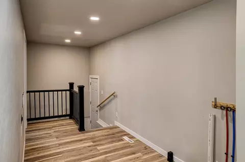 Entry Way - 1315 W Summer St, Appleton, WI 54914 photo 2 of 3