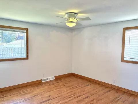 Bedroom - 1137 W Roberts Ave, Appleton, WI 54914 photo 4 of 6