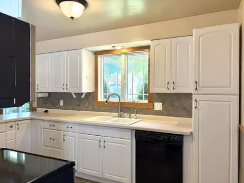 Kitchen - 1137 W Roberts Ave, Appleton, WI 54914 photo 1 of 4
