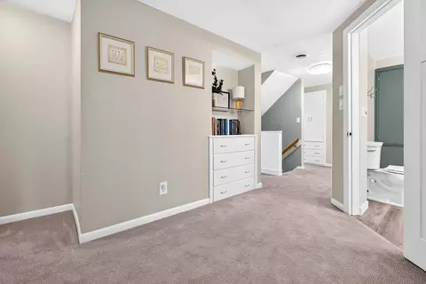 Entry Way - 1146 E Pacific St, Appleton, WI 54911 photo 3 of 6