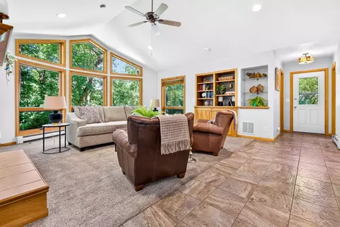Living - 1146 E Pacific St, Appleton, WI 54911 photo 6 of 10