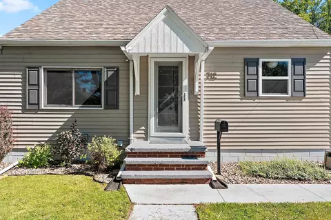 Exterior - 712 E 3rd St, Kimberly, WI 54136 photo 4 of 11