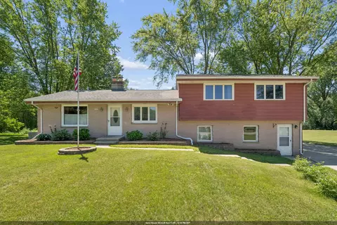 2241 Wallace Lake Rd, West Bend, WI 53090