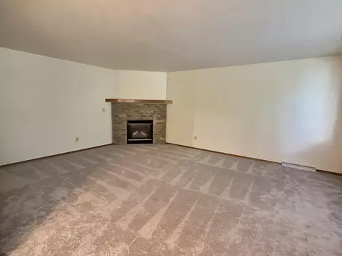 Living - w3181 Westowne Court, Appleton, WI 54915 photo 1 of 3