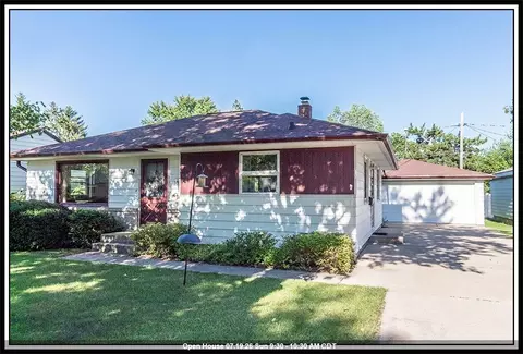 1718 S Pearl St, New London, WI 54961