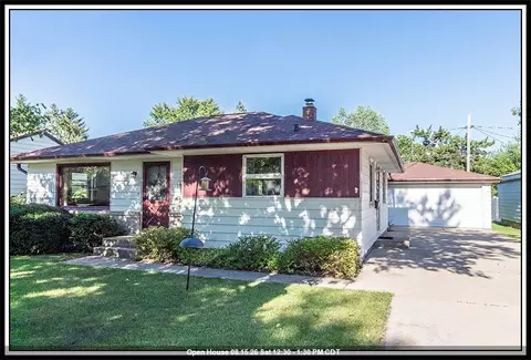 1718 S Pearl St, New London, WI 54961
