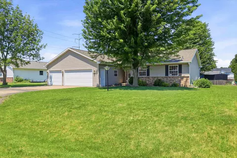 Exterior - w5982 Hearthstone Drive, Appleton, WI 54915 photo 3 of 6