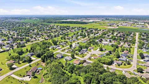 View/Area - w5982 Hearthstone Drive, Appleton, WI 54915 photo 4 of 7
