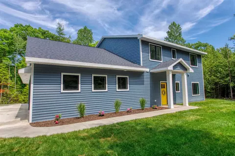 Exterior - 6892 Bay Shore Dr, Egg Harbor, WI 54209 photo 2 of 5