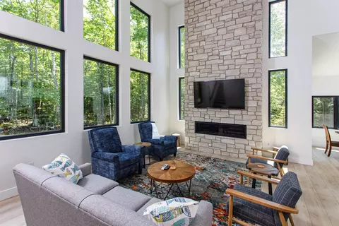 Living - 6892 Bay Shore Dr, Egg Harbor, WI 54209 photo 2 of 7