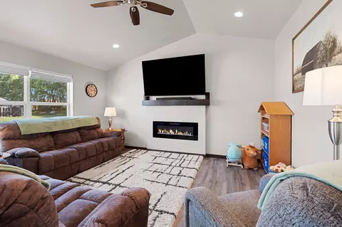 Living - 130 Golf Course Dr, Wrightstown, WI 54180 photo 1 of 4