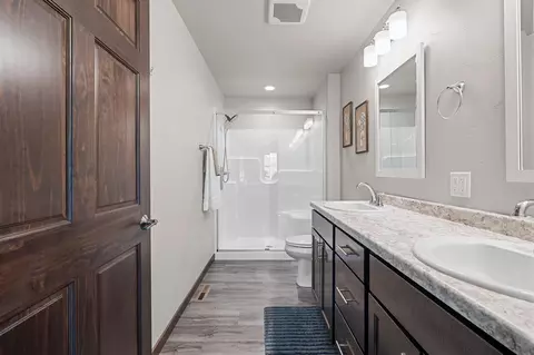 Bath - 130 Golf Course Dr, Wrightstown, WI 54180 photo 1 of 4