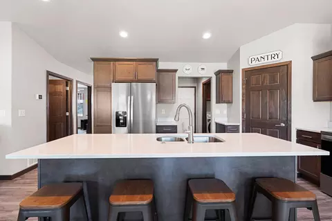 Kitchen - 130 Golf Course Dr, Wrightstown, WI 54180 photo 3 of 5
