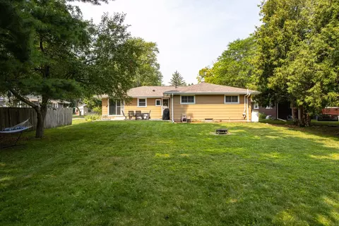 Exterior - 150 S Lee St, Appleton, WI 54915 photo 4 of 10