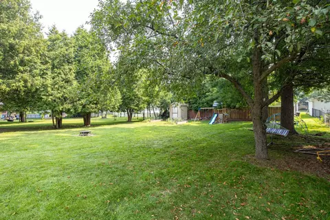 Exterior - 150 S Lee St, Appleton, WI 54915 photo 8 of 10