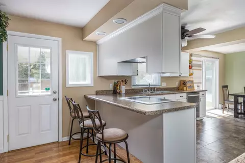 Kitchen - 150 S Lee St, Appleton, WI 54915 photo 4 of 4