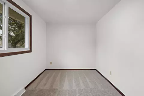 Bedroom - 224 S Telulah Ave, Appleton, WI 54915 photo 9 of 10