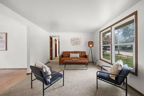 Living - 224 S Telulah Ave, Appleton, WI 54915 photo 1 of 4