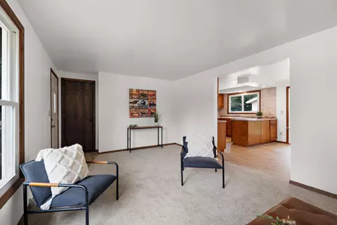 Living - 224 S Telulah Ave, Appleton, WI 54915 photo 4 of 4