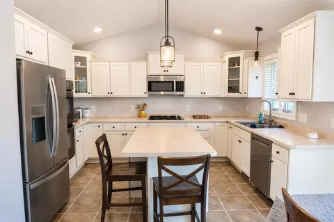 Kitchen - 4801 N Benview Ct, Appleton, WI 54913 photo 1 of 3