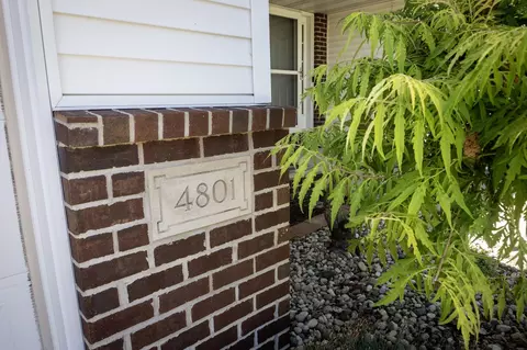 Exterior - 4801 N Benview Ct, Appleton, WI 54913 photo 8 of 11