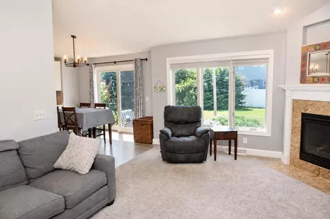 Living - 4801 N Benview Ct, Appleton, WI 54913 photo 1 of 2