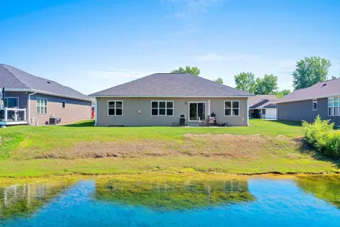 Exterior - 5042 Milkweed Trl, Appleton, WI 54913 photo 2 of 6
