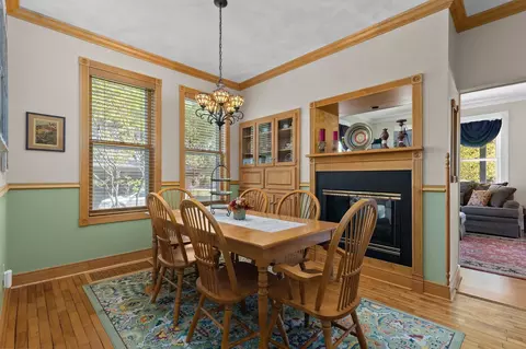Dining - 2309 N Oneida St, Appleton, WI 54911 photo 1 of 4