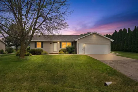 Exterior - n162 Hopfensperger Road, Appleton, WI 54915 photo 1 of 8
