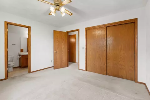 Bedroom - n162 Hopfensperger Road, Appleton, WI 54915 photo 4 of 5