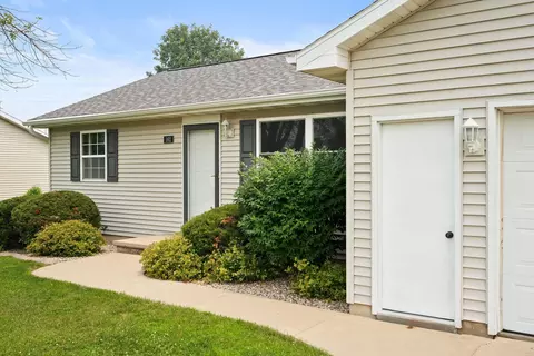 Exterior - n162 Hopfensperger Road, Appleton, WI 54915 photo 2 of 8