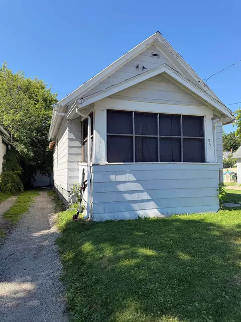 931 Shawano Ave, Green Bay, WI 54303