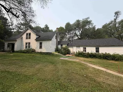 w7868 Wisconsin 152, Wautoma, WI 54982