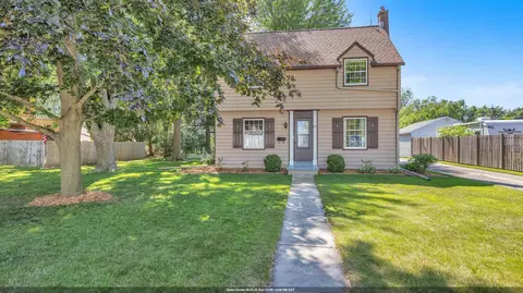 911 S Madison St, Chilton, WI 53014