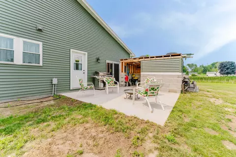 661 E River Dr, Omro, WI 54963 photo 73