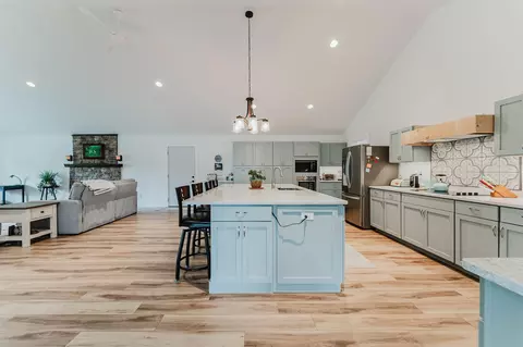 661 E River Dr, Omro, WI 54963 photo 31
