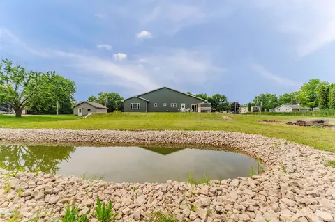 661 E River Dr, Omro, WI 54963 photo 68