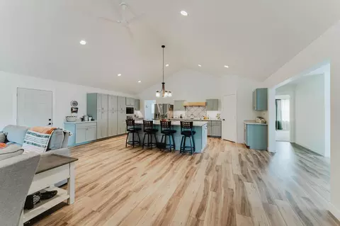 661 E River Dr, Omro, WI 54963 photo 14