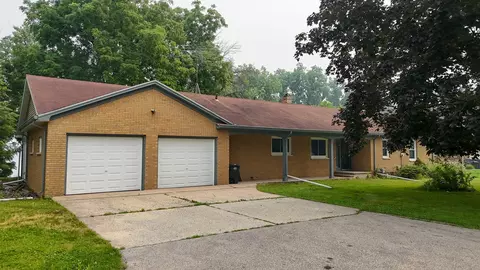 853 Neff Ct, Neenah, WI 54956